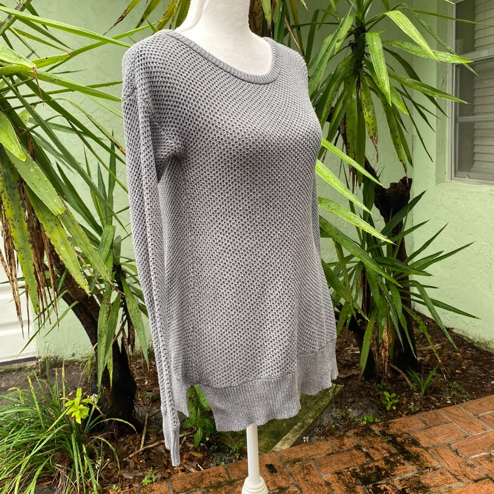 GRAY Open Back Sweater - Picture 2 of 5